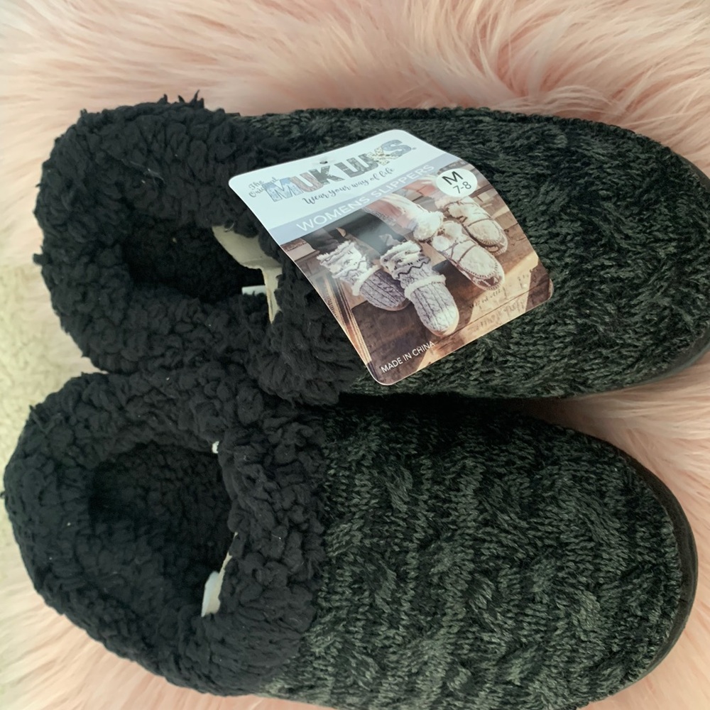 Brand New, Never Worn.  Mike’s Luks Womens Slippers. 7-8